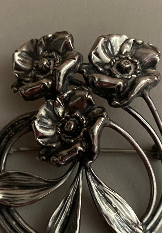 STERLING brooch pin with dimensional floral arran… - image 3