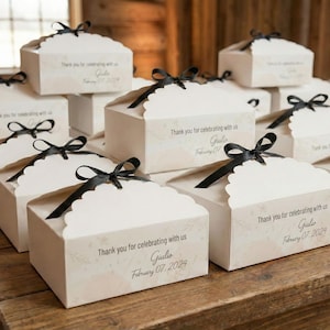 Personalized Wedding Cake Box, Custom Favor Box, Ribbon Detail