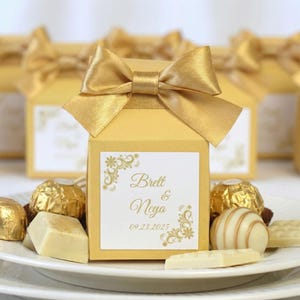 Matte Gold Cube Favor Box: Personalized Label, Elegant Wedding Packaging