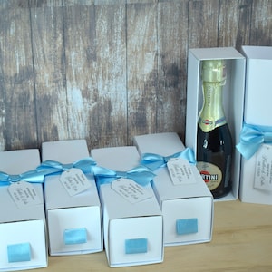 Caja blanca o marfil para mini botellas de champán, caja de regalo de boda, caja personalizada, cajas de regalo blancas, caja de regalo pequeña para vino, caja con lazo