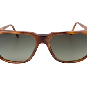 Gianni Versace sunglasses 80s, made in Italy. 100% original never worn vintage sunglasses tortoise
