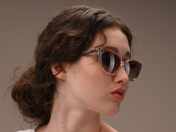 Cateye vintage sunglasses by Guy Laroche, France Guy Laroche Vintage Sunglasses Cat Eye, Made in France - Etsy main image 2