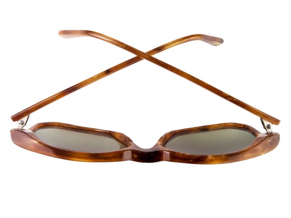 Gianni Versace sunglasses 80s, made in Italy. 100… - image 3