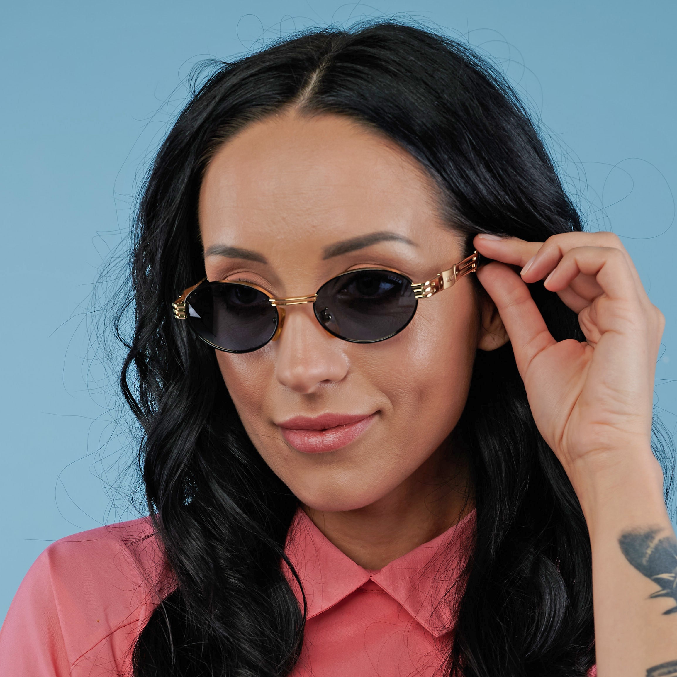 Oval Italian vintage sunglasses 80s by Lozza Lozza vintage sunglasses 80s, made in Italy. Oval sunglasses  main image 4