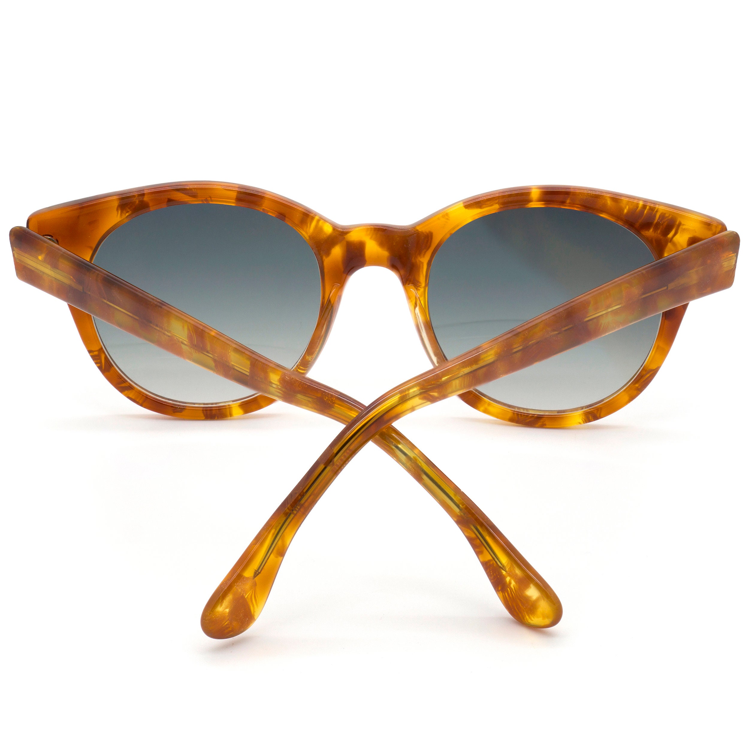 Country Vintage Sunglasses, Made in Italy. Round Cat Eye  display picture 3