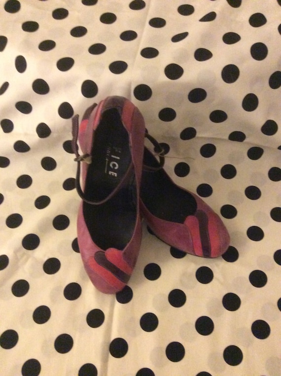 dark pink heels