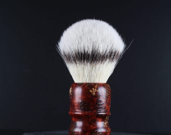 Pinecone Shaving Brush - Small Pinecones & Resin, 28mm knot