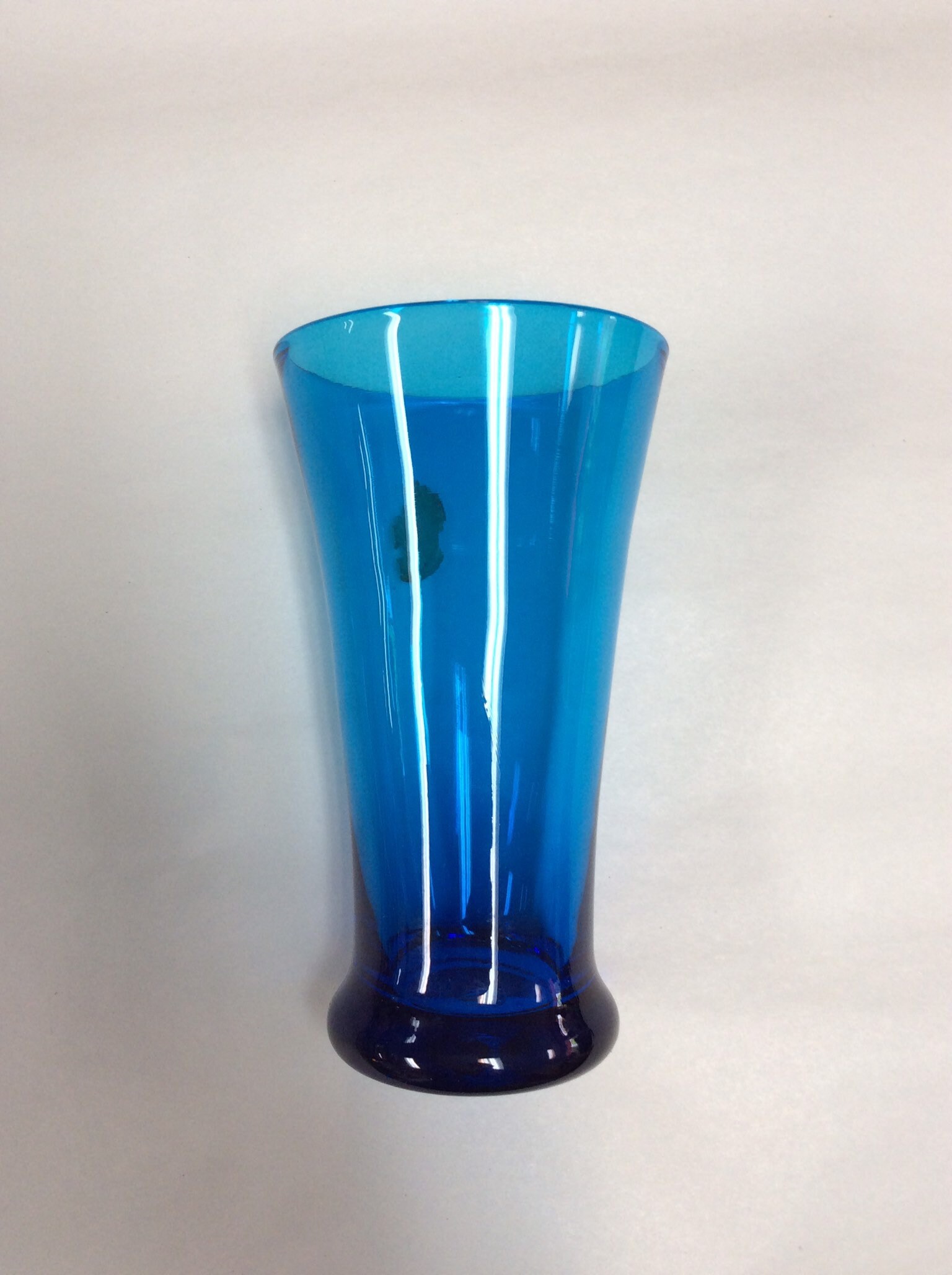 Williamsburg CW5T tavern glass in sapphire blue. Made by Blenko Glass.