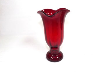 Blenko Glass Ruby Red Optic  Regal Vase 7-RE 1960 Wayne Husted Design