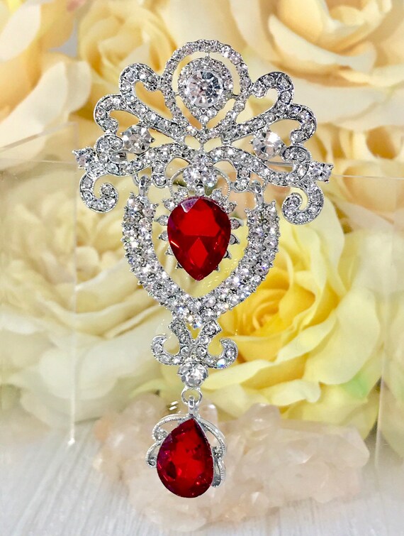 High on sale quality brooch