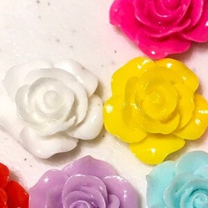 Resin Rose Flower Embellishment Flat Back Rose +.75" Round Cabochon, DIY Wedding Bouquet, Craft Embellishment, Hoco Mums, DIY Hair Accesory