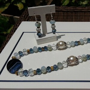 28&quot; Necklace with coordinated earrings, Onyx focal stone