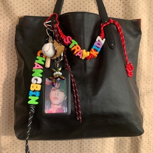 Rucksack-Charme-Charme-Schlüsselanhänger-Geldbeutel-Kette-Geldbeutel-Zusatz-Taschenanhänger-personalisierter Schlüsselanhänger-benutzerdefinierter Kpop-Schlüsselanhänger