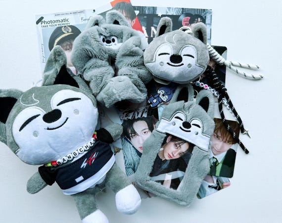 Skzoo Wolfchan Gift Box - Etsy