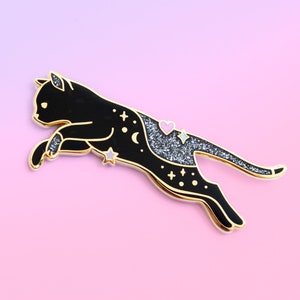 Magical Cat Pin - Magic Enamel Pin - Wizard Pin - Bookish Pins - Book Pin - Cute Pin - Witchcraft Wizardry Pin - Bookish Gift - Cat Pin