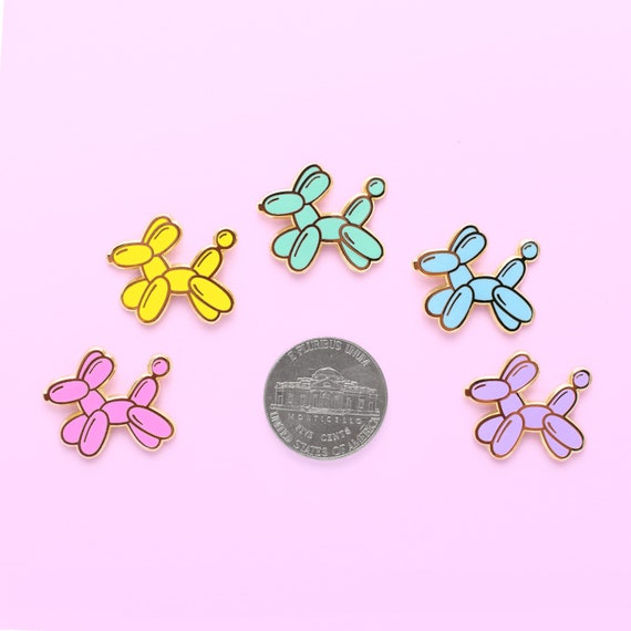 Balloon Dog Enamel Pin – Polished Gold, Cute Animal Lapel Pin