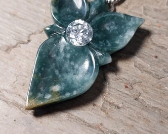 Hand Carved Guatemalan Jadeite Flower Pendant Necklace.