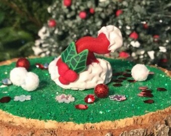 Magical Santa Hat, Fairy Garden, Miniatures, Dollhouse, Red, White, Hat, Holly, Snowballs, Snowflakes, Dollhouse, Red, White, Christmas,