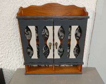 Petit meuble étagère décorative - Petite armoire avec portes