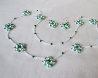 Necklace and Dangle Earrings in Green and White