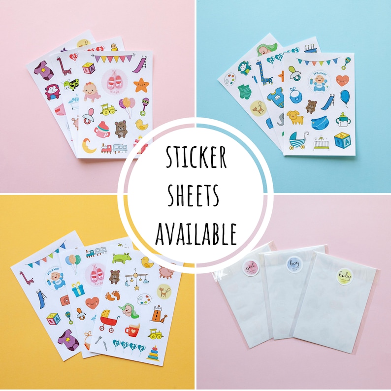 Puede incluir: Cuatro hojas de pegatinas con ilustraciones coloridas de dise&ntilde;os de tem&aacute;tica infantil. Las hojas de pegatinas est&aacute;n dispuestas en una cuadr&iacute;cula sobre un fondo rosa, azul y amarillo. El texto "Sticker Sheets Available" est&aacute; escrito en un c&iacute;rculo blanco en el centro de la imagen.
