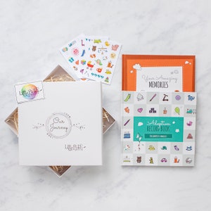 Coffret cadeau de livre d'adoption pour tout-petits, panier pour les nouveaux parents adoptifs, comprend un journal d'adoption, un livre de croissance et des autocollants pour adopter un enfant
