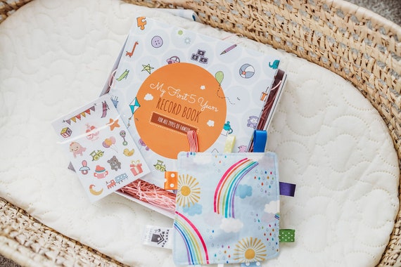 A First Five Year Diary - Libro Ricordi Per Bambino E Bambina Dalla Nascita Alla Scuola - Album 48 Pagine A Colori Con Albero Genealogico E Prime Volte - Regalo Di Nascita - 3