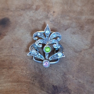 Belle Epoque long necklace pendant in silver with white, pink and green stones