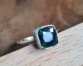 XIX ring in vermeil and silver with square green stone facing