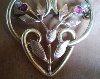 Broche Ancienne En Plaqué Or Oria Avec Pierre Rouge - Parfait état, Occasion