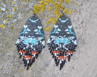 Mushroom moth bead earrings|boho bead earrings|fringe bead earrings|folk flower bead earrings|seed bead bohemian earrings|modern earrings