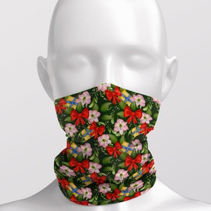 Christmas Amaryllis Adult Snood