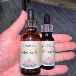 Release Spell oil, Herbal and Gem Oil for Ritual, Ceremony, Reiki Charged, Solstice Waning Moon Charged