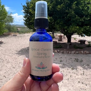 Space Clearing Spray, Made with Full Moon Water, Clearing Crystals, Aromatherapy, Bach Flowers and Reiki Charged, Energy Clearing, Air Fresh