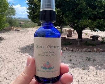 Space Clearing Spray, Made with Full Moon Water, Clearing Crystals, Aromatherapy, Bach Flowers and Reiki Charged, Energy Clearing, Air Fresh