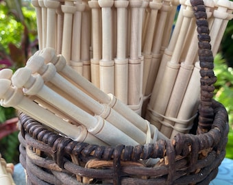 24 Bobbins/ Bobbin Lace Supplies / Bolillos de Mundillo