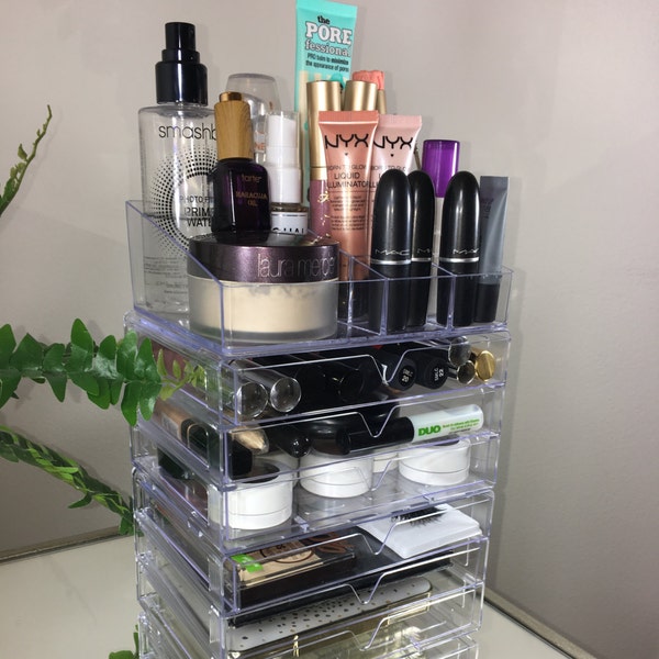 Ultra Glam Acrylic Makeup Organizer