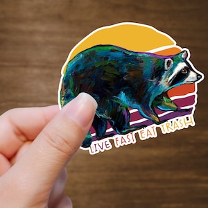 Sticker raton laveur rigolo, mangez des ordures en direct, cadeau panda poubelle, cadeau d'anniversaire raton laveur, sticker pour ordinateur portable raton laveur, art animalier mignon, peintures raton laveur