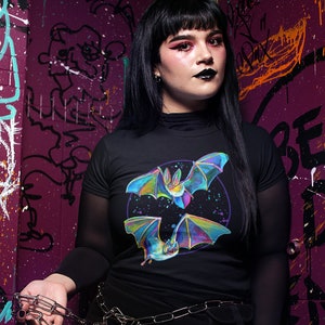 Camiseta de murciélagos góticos, camiseta de murciélago de Halloween, atuendo gótico pastel, regalo para amantes de los murciélagos, camiseta de murciélago mini, arte de murciélago kawaii, camiseta de Halloween, murciélago lindo y espeluznante