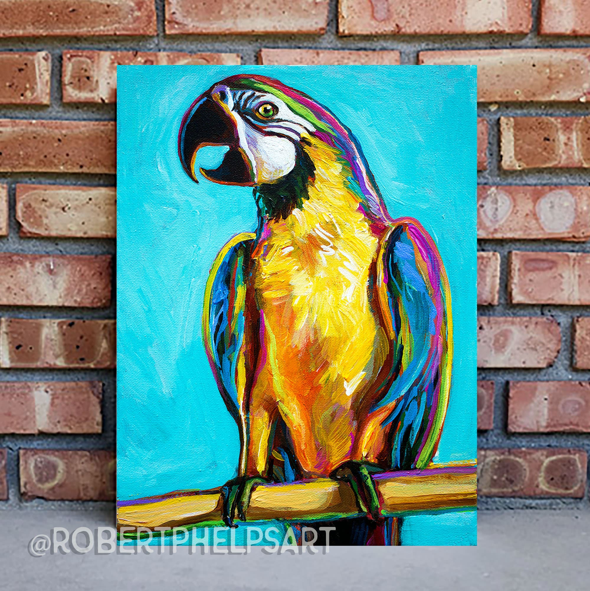 キャンバスに描かれた鮮やかなコンゴウインコの絵画、トロピカルな室内