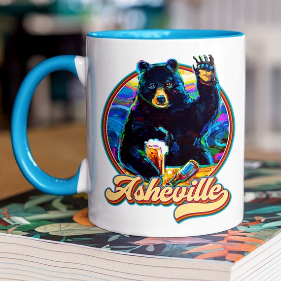 Asheville Kaffeebecher, schwarzer Bär Becher, Asheville Geschenke, Kaffeebecher Bunt, Kaffeetasse mit Bild, Trippy Animal Art, Asheville Liebhaber Geschenk