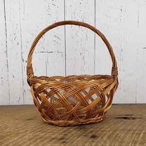 Vintage Wicker Carrying Basket 11" High x 10" Wide Easter Basket w/ Handle Flower Girl Rustic Wedding Decor Boho Chic Home Bohemian Storage