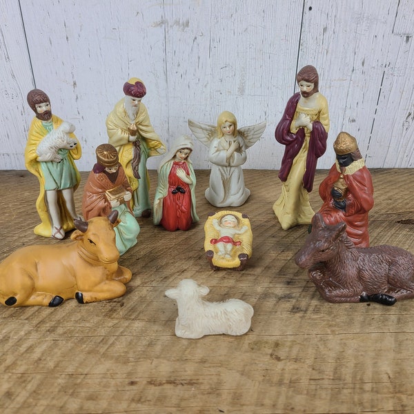 Vintage Nativity Set 11 Porcelain Figures Figurines Characters Baby Jesus Birth Creche Scene Religious Gift for Christian Catholic Christmas