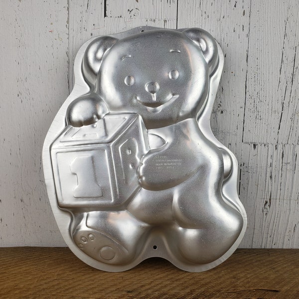 Vintage Teddy Bear 1995 Wilton Cake Pan Aluminum Mold 2105-8257 Baking Bake Decorate Birthday Party Celebration Jello Gelatin Baby Shower