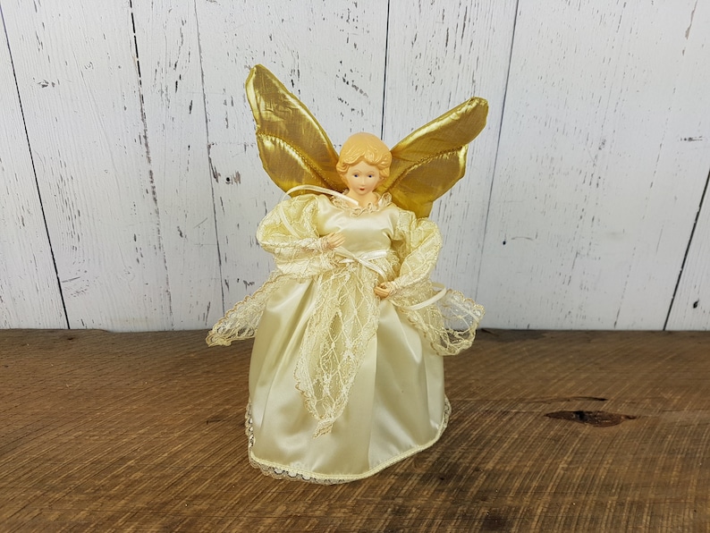 Vintage Peaceful Angel Christmas Tree Topper 9 Resin Doll Gold Wings Ivory Satin /& Lace Dress Retro Tree Top Decor Trimming Party December