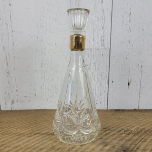 Vintage Pressed Glass Bottle w/ Lid Gold Decorated Liquor Decanter Jug Wine Bottle Cognac Whiskey Barware Glassware Bar Bath Oils Container