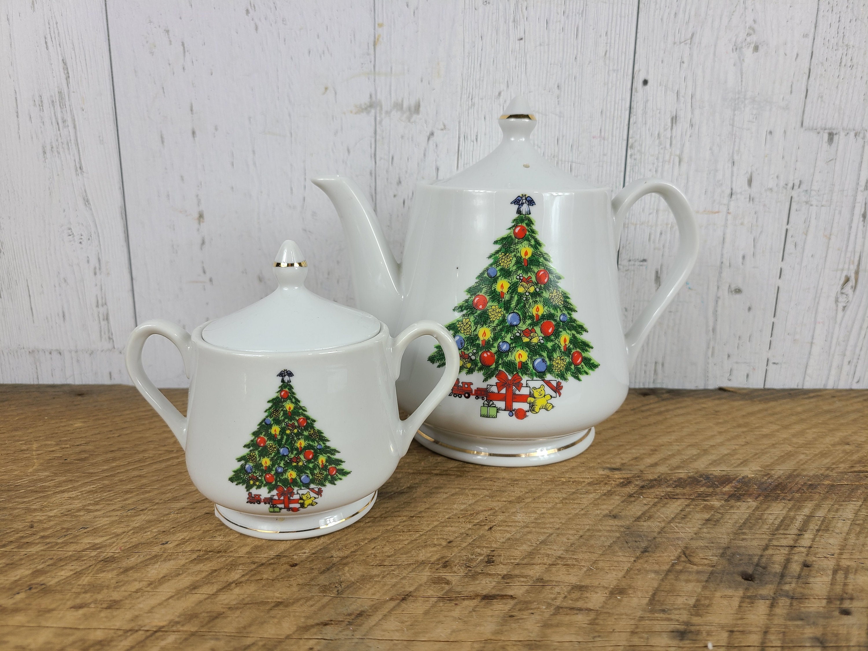 Grace's Teaware Christmas Santa's Gift Teapot Creamer & Sugar  Bowl New 