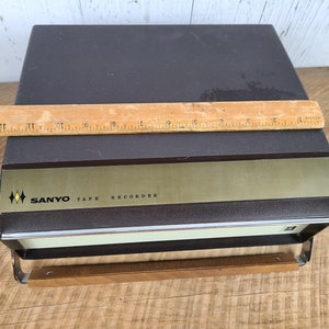 Vintage 60s Sanyo Tape Recorder MR-710 For Parts Prop 4 Track Stereo Reel to Reel Audio Japan Retro Portable Music System Mid Century Modern image 3