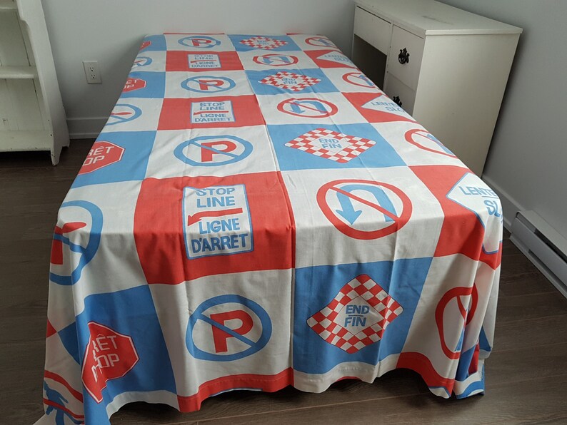 Vintage Road Signs Full Bed Flat Sheet 78 x 96 French /& English Canadian Driving Signals Double Bed Unique Bedding Memorabilia