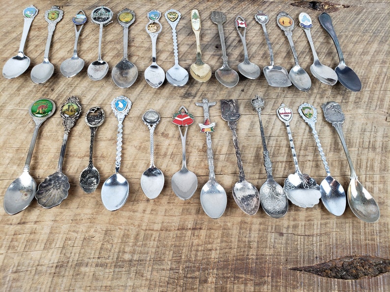 Vintage Lot of 40 Collectible Spoons Circa 60s-80s Large Instant Collection Travel /& More Unique Souvenir Gifts Worldwide Cities Countries